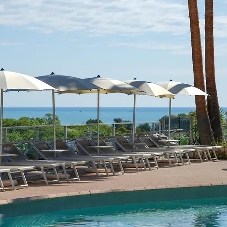 Thalazur - Hôtel&spa Hotel 4*